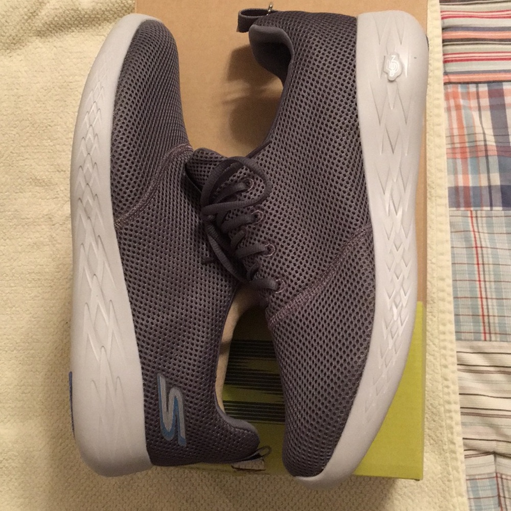 Skechers GoRun 600 Size 13 Shoes